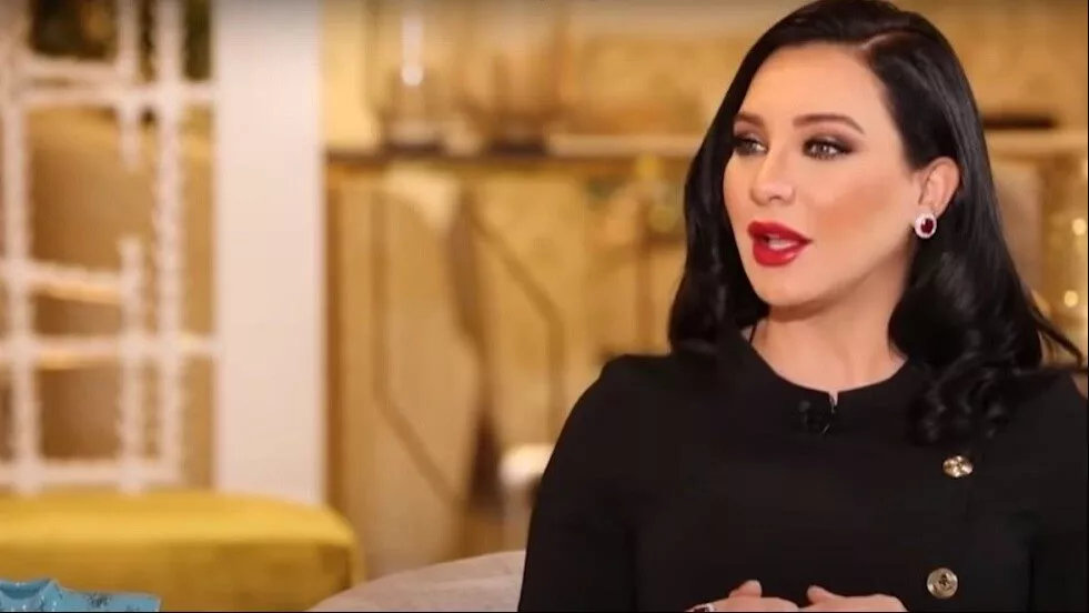 الفنان سلاف فواخرجي 