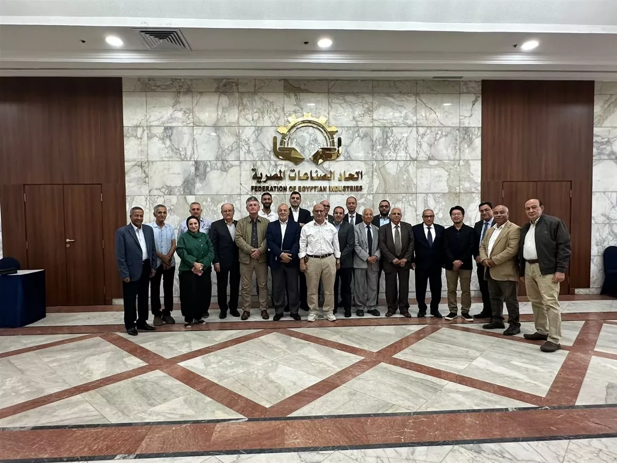 شعبة الاسطمبات باتحاد الصناعات تبحث مع وفد برازيلي سبل تطوير القطاع