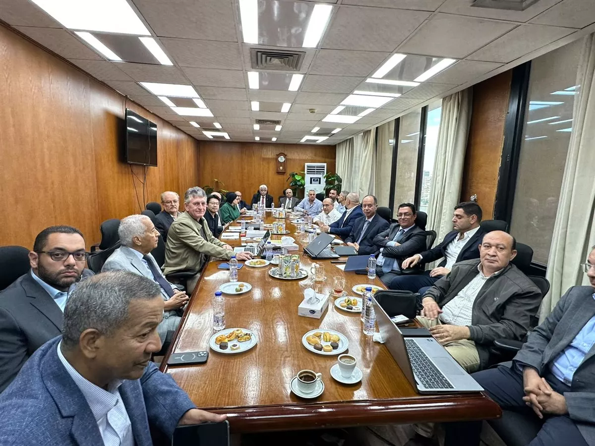 شعبة الاسطمبات باتحاد الصناعات تبحث مع وفد برازيلي سبل تطوير القطاع