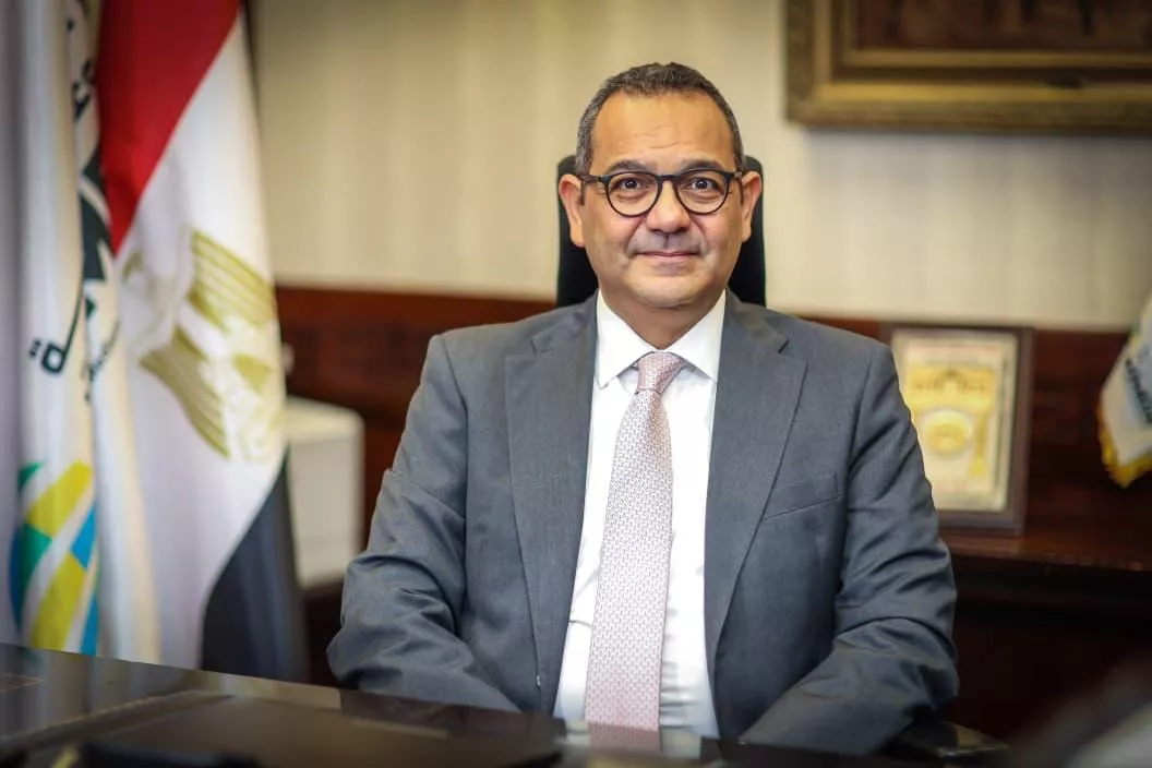 مصطفى حسن  <strong alt=