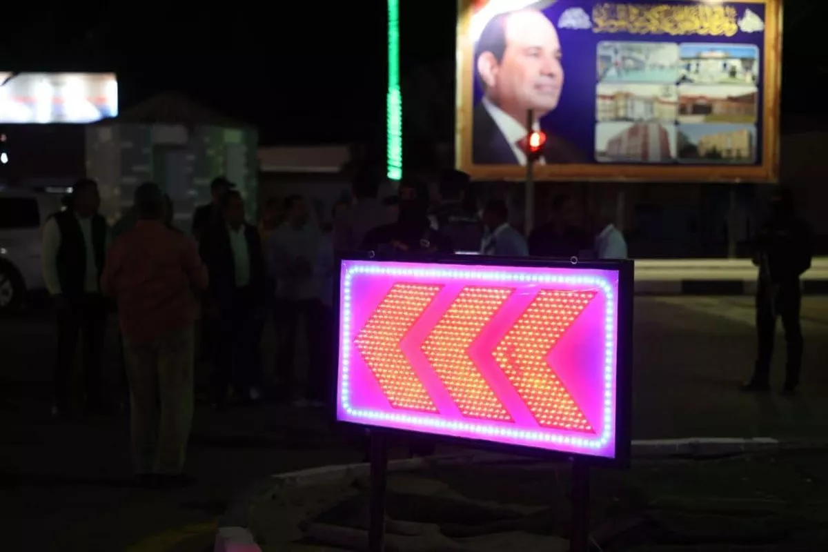 محافظ الوادي الجديد تتحرك لإعادة ضبط الخريطة المرورية بالخارجة وتعزيز الأمان