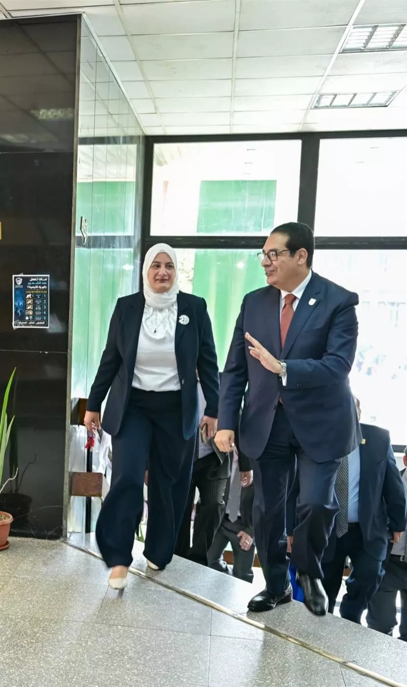 تطوير البرامج الدراسية والذكاء الاصطناعي على طاولة اجتماع مجلس إعلام القاهرة