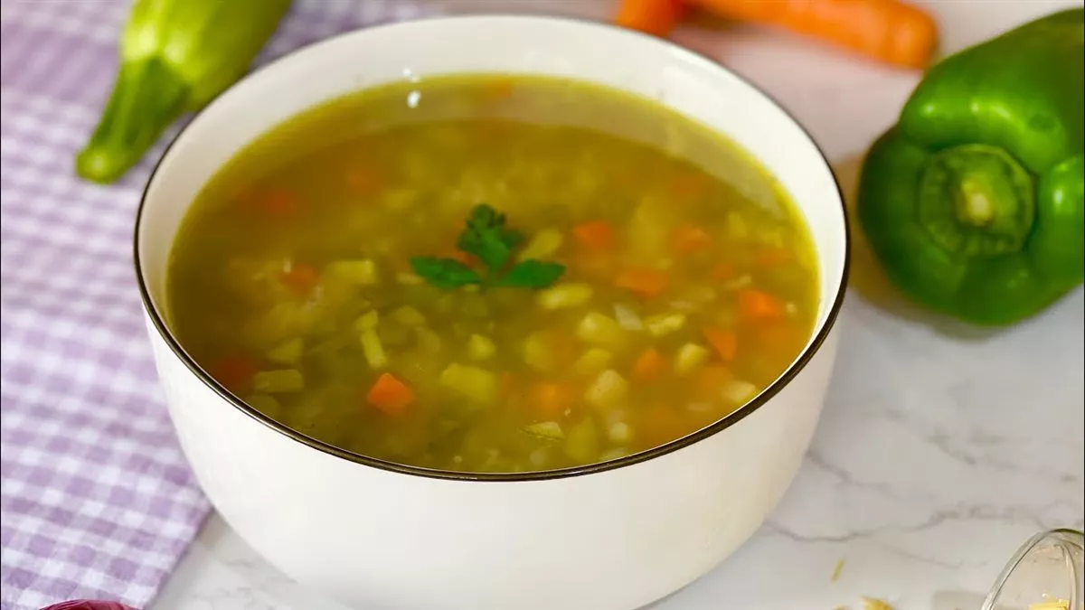 مكونات شوربة الخضار