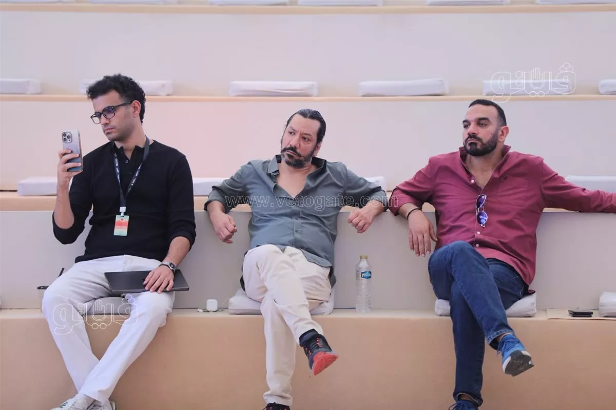 مخرج "خروج آمن": الفيلم يرسخ مفهوم التسامح والإنسانية وضد العنف لأي سبب (فيديو)
