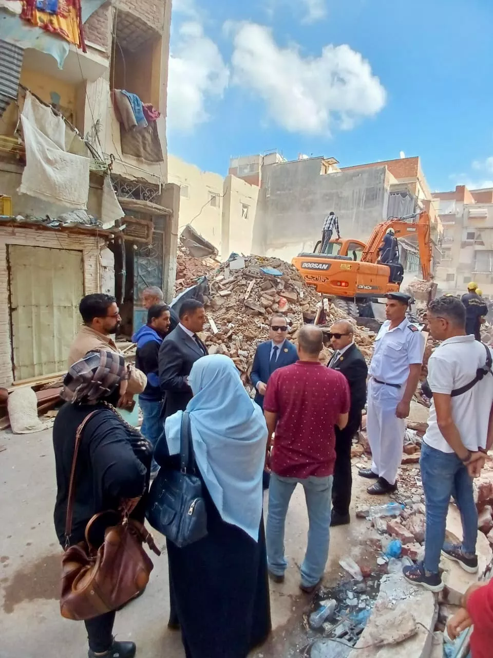 العقار المنهار 