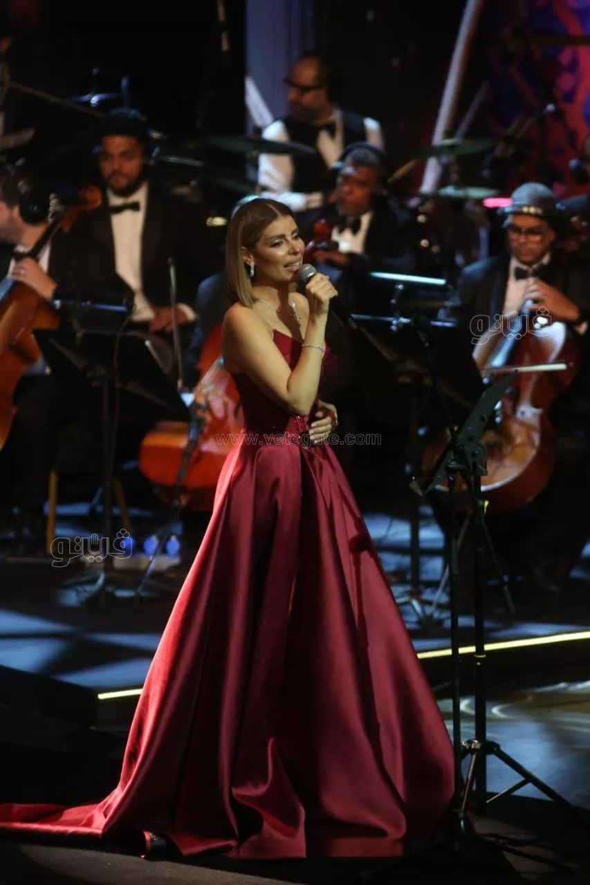 عندما يجمع مهرجان الموسيقى العربية الوجدان العربي، وليد توفيق يشدو على إيقاع الحنين وصرخة حب من أمل غربي لمصر (صور)