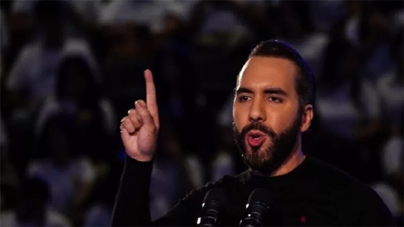 رئيس السلفادور يعلن إطلاق عملية عسكرية لتحرير الرهائن في هايتي