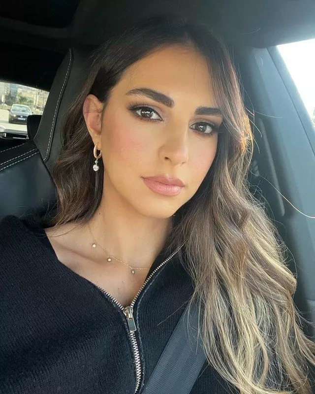 من ملكة جمال لبنان إلى بطلة حب أسود، من هي فاليري أبو شقرا؟