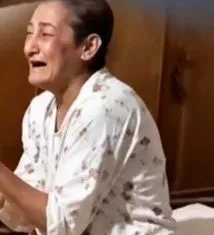 شقيقتها ضربتها بالعصا وقصت شعرها، صراخ ودموع سيدة مسنة بالمحلة يثير الغضب (صور)
