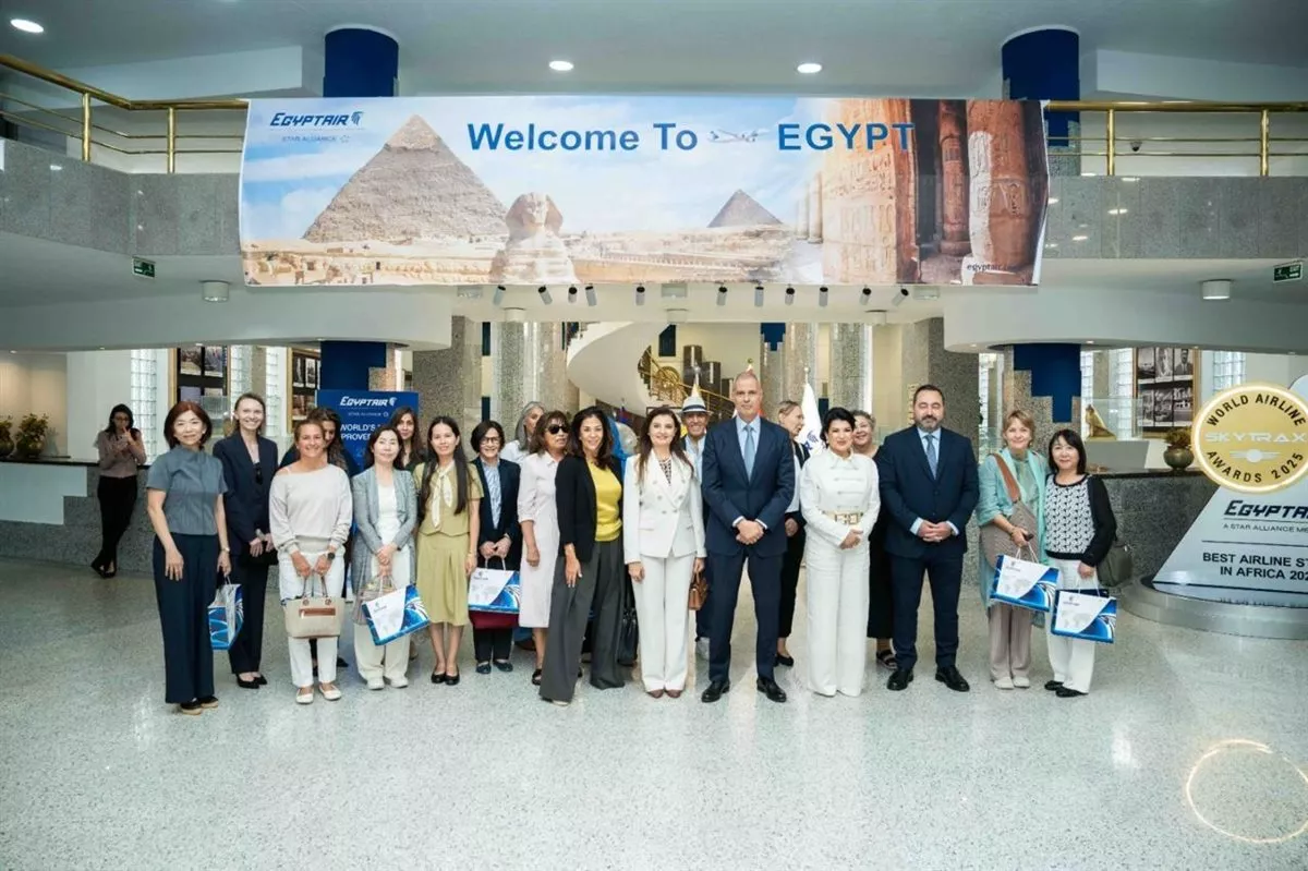 زوجات الدبلوماسيين الأجانب في جولة تفقدية بمصر للطيران ضمن مبادرة «Welcome to Egypt» (صور)