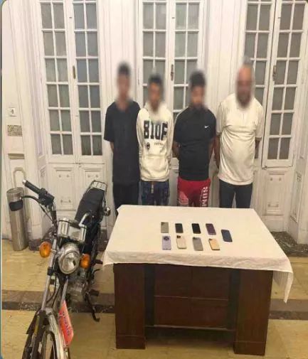سقوط عصابة سرقة الهواتف المحمولة بالدقي