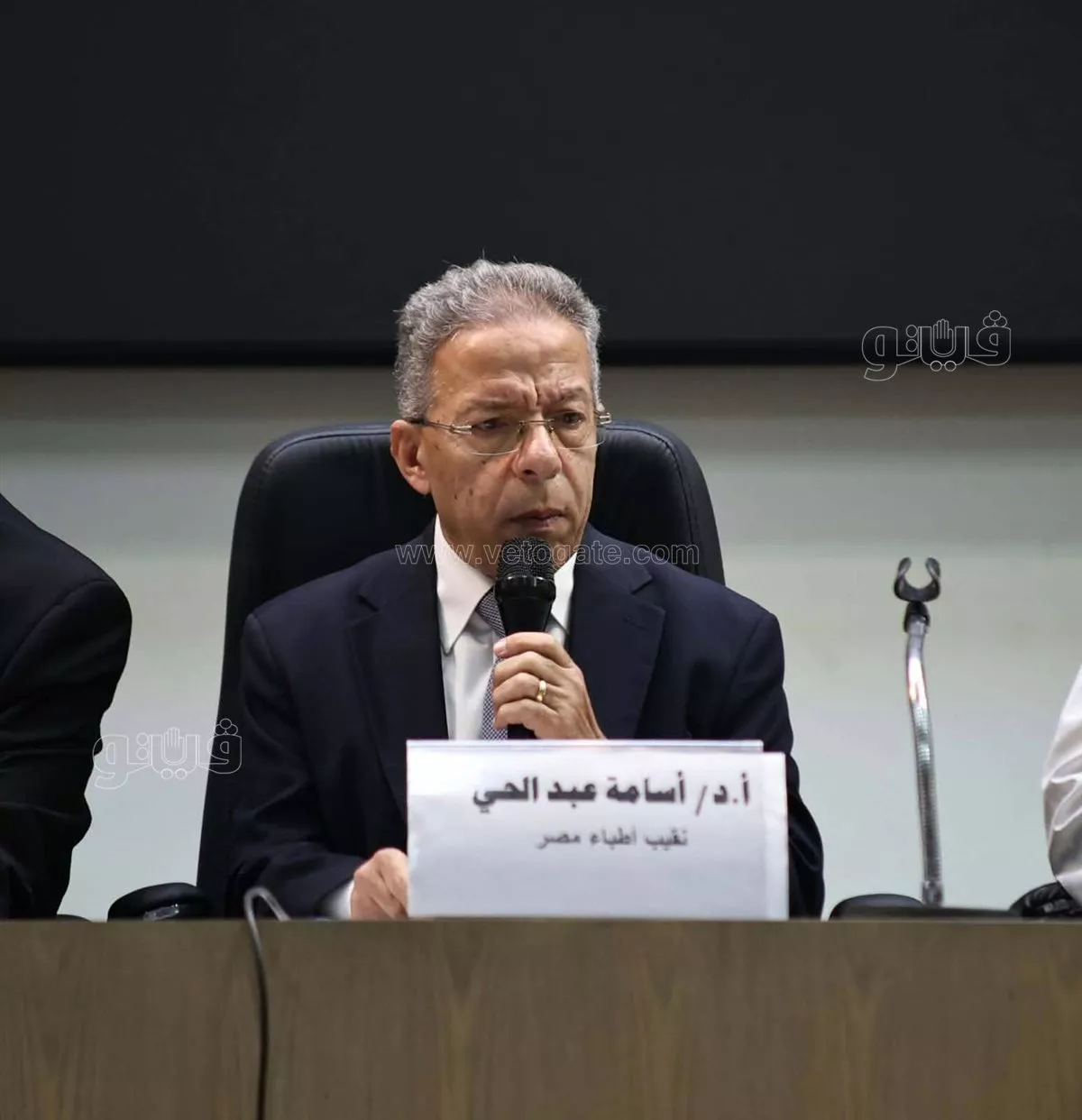 «مين يرضى يكشف عند طبيب متدربش في مستشفى جامعي؟».. منى مينا تعلق على أزمة تدريب طلاب الطب