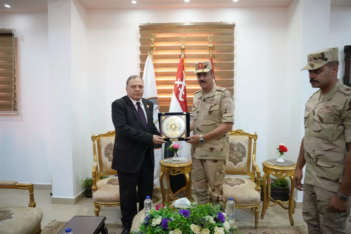 النيابة العامة تخلي ساحة التحفظ على المركبات بمنطقة أرض المعركة بمرسى مطروح