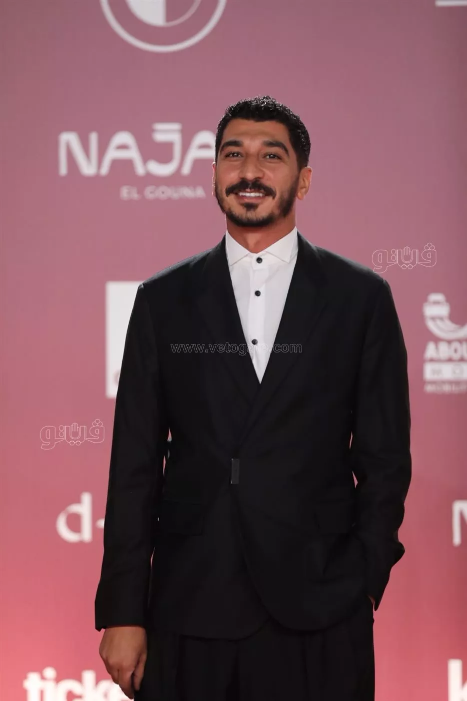 دينا الشربيني وأمينة خليل تتألقان على ريد كاربت ختام "الجونة السينمائى" (صور)
