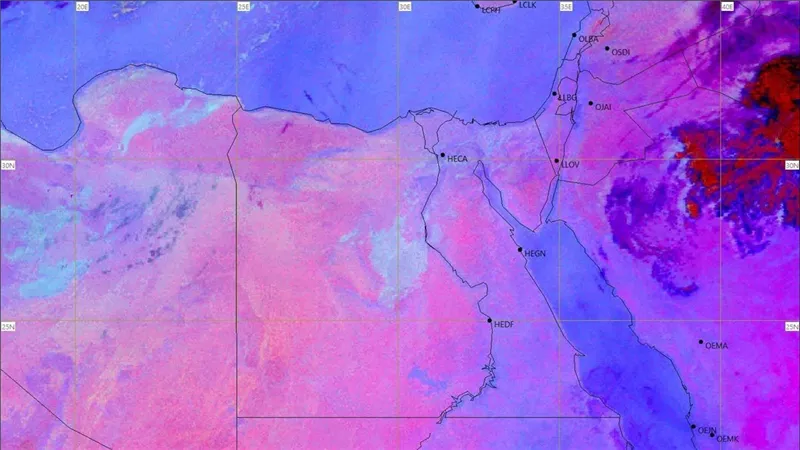 أجواء خريفية وشبورة كثيفة صباحًا، استقرار في الأحوال الجوية على أغلب الأنحاء 