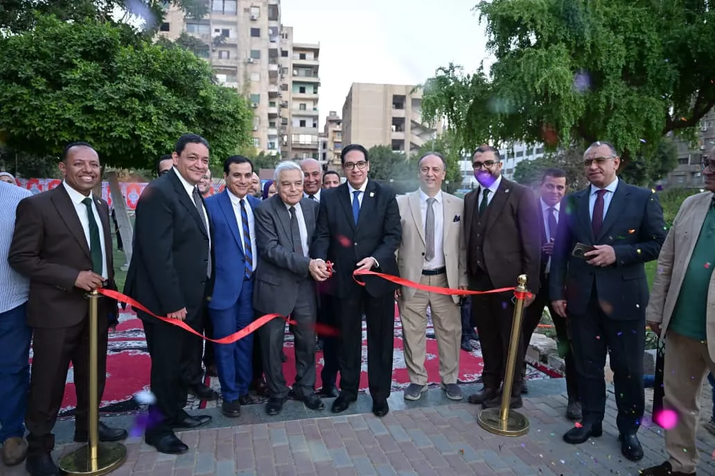 رئيس جامعة القاهرة يفتتح المقر الجديد لنادي أعضاء هيئة التدريس