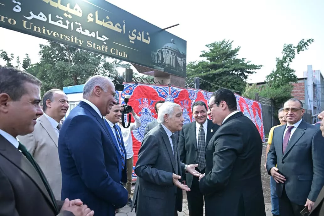 رئيس جامعة القاهرة يفتتح المقر الجديد لنادي أعضاء هيئة التدريس