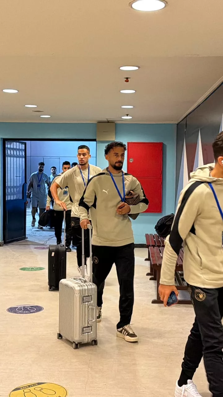 بيراميدز يصل استاد الدفاع الجوي استعدادا لمواجهة المريخ بنتيو بدوري أبطال أفريقيا (صور)