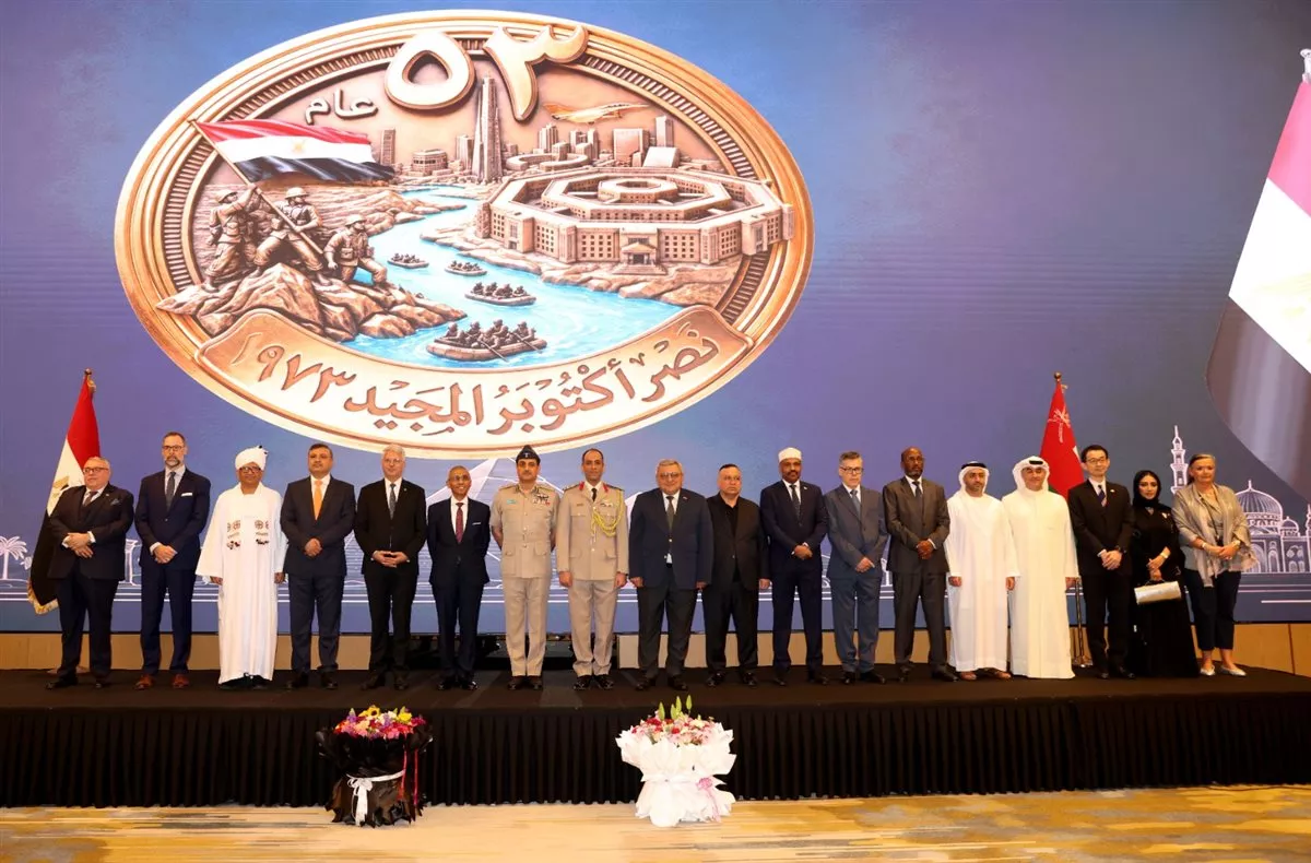 مكاتب التمثيل الدبلوماسى العسكري بالخارج تحتفل بالذكرى الثالثة والخمسين لانتصارات أكتوبر