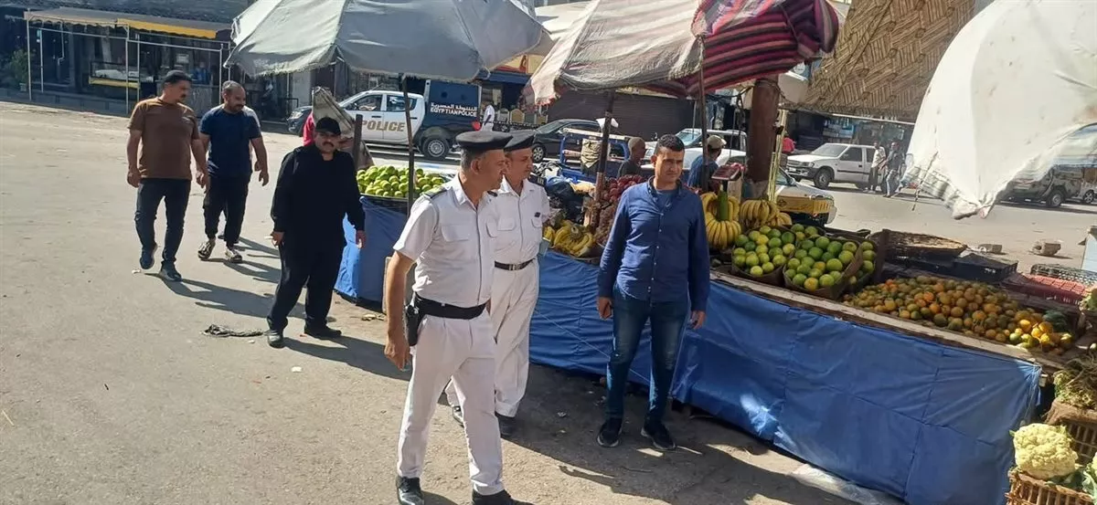 جانب من حملة ازالة الاشغالات بحي ثان الإسماعيلية