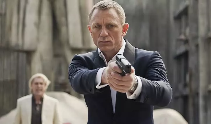 6 نجوم صنعوا أسطورة جيمس بوند، من كونري إلى كريج.. من يحمل الراية في الفيلم الجديد