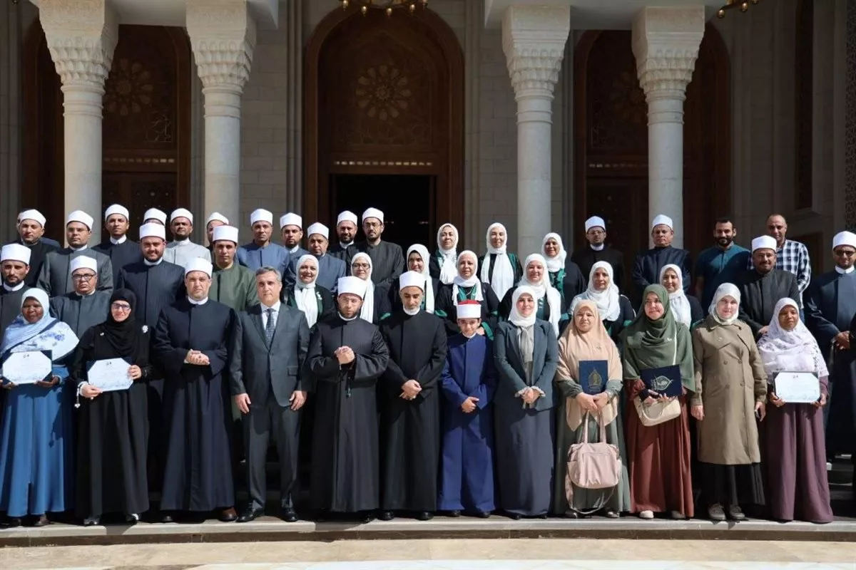 وزير الأوقاف وسفير الجزائر يشهدان ختام دورة "مهارات الوعظ الديني للواعظات"