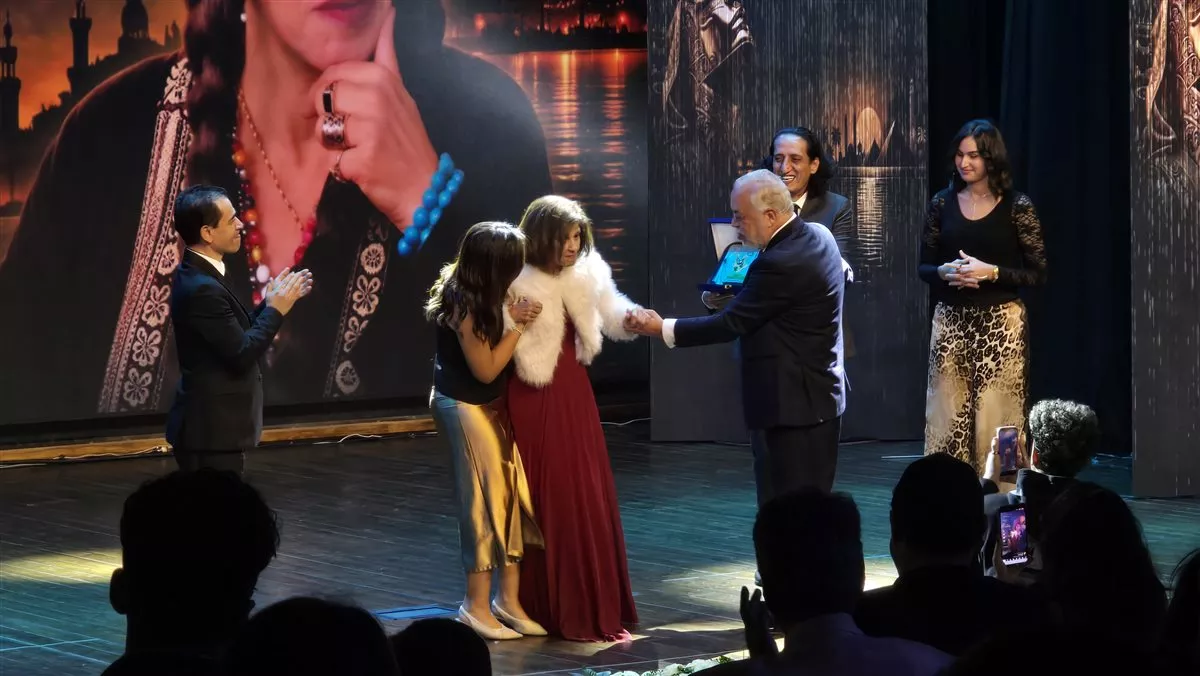 بعد تكريمها في مهرجان "المهن التمثيلية"، مشاهد لا تنسى لـ عائشة الكيلاني بالسينما والتلفزيون