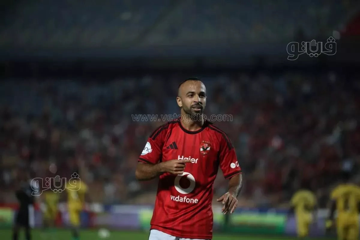 طاهر محمد يبصم على هدف الأهلي الرابع في شباك كيتارا الأوغندي (صور)