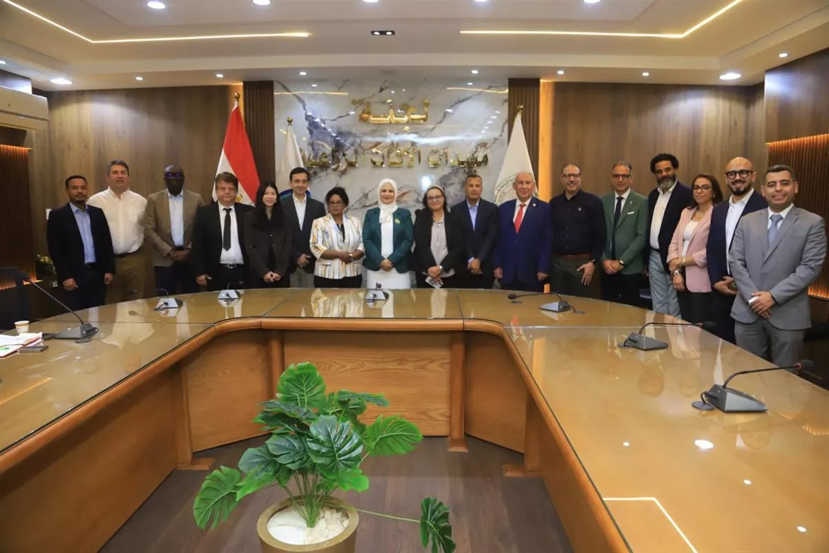 لجنة مبيدات الآفات الزراعية تبحث مع منظمتي «كروب لايف» تطوير منظومة تداول المبيدات