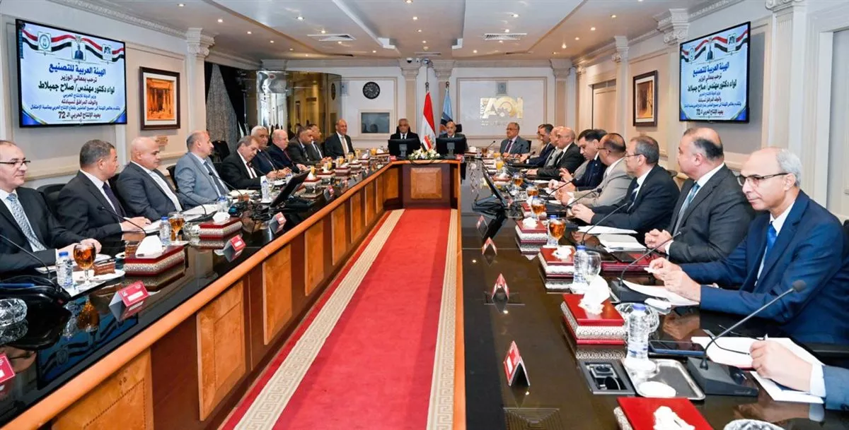 رئيس العربية للتصنيع ووزير الإنتاج الحربي يبحثان آليات تنفيذ التكامل الصناعي