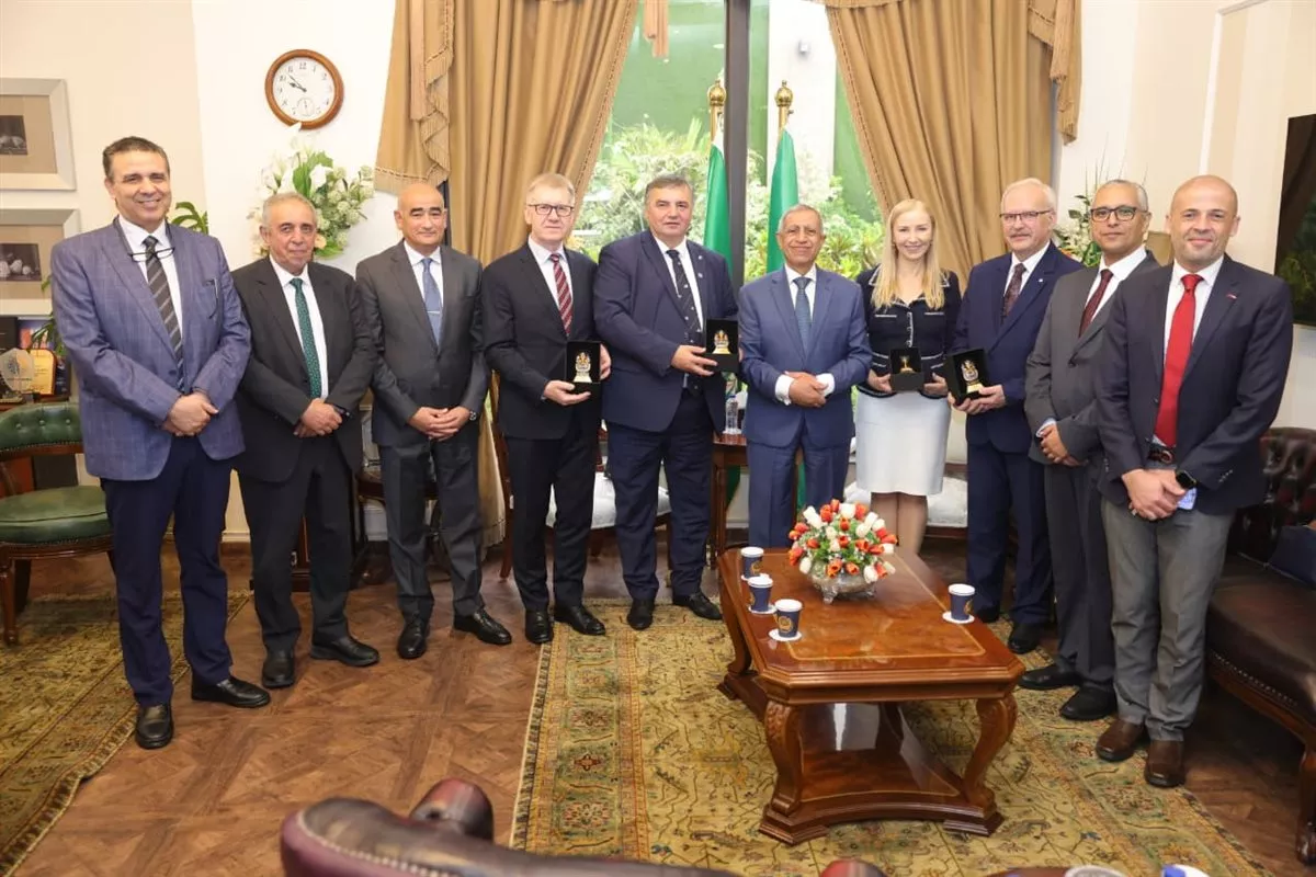 الأكاديمية العربية توقع اتفاقية تعاون أكاديمي مع جامعة غدينيا البحرية في بولندا
