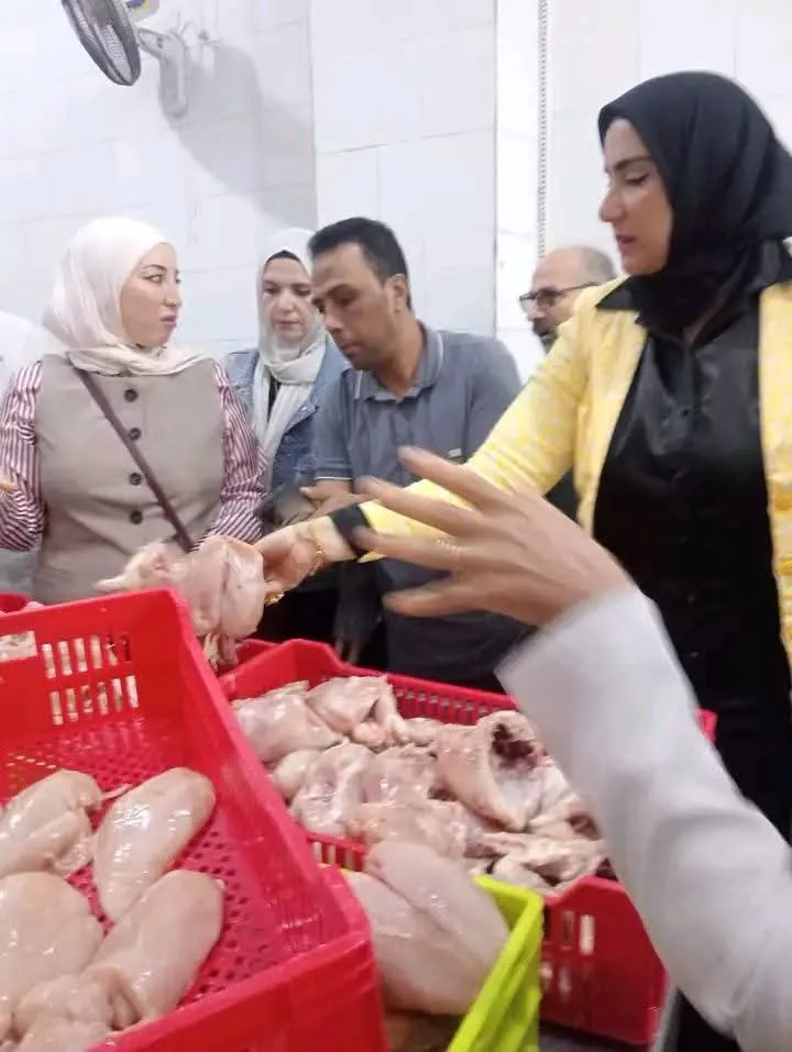 ضبط 5 أطنان من الدواجن غير صالحة للاستهلاك الآدمي في حملة بميت غمر