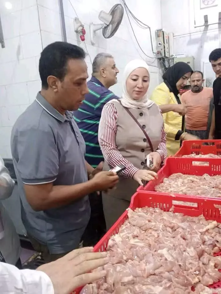 ضبط 5 أطنان من الدواجن غير صالحة للاستهلاك الآدمي في حملة بميت غمر