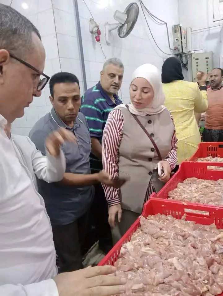 ضبط 5 أطنان من الدواجن غير صالحة للاستهلاك الآدمي في حملة بميت غمر