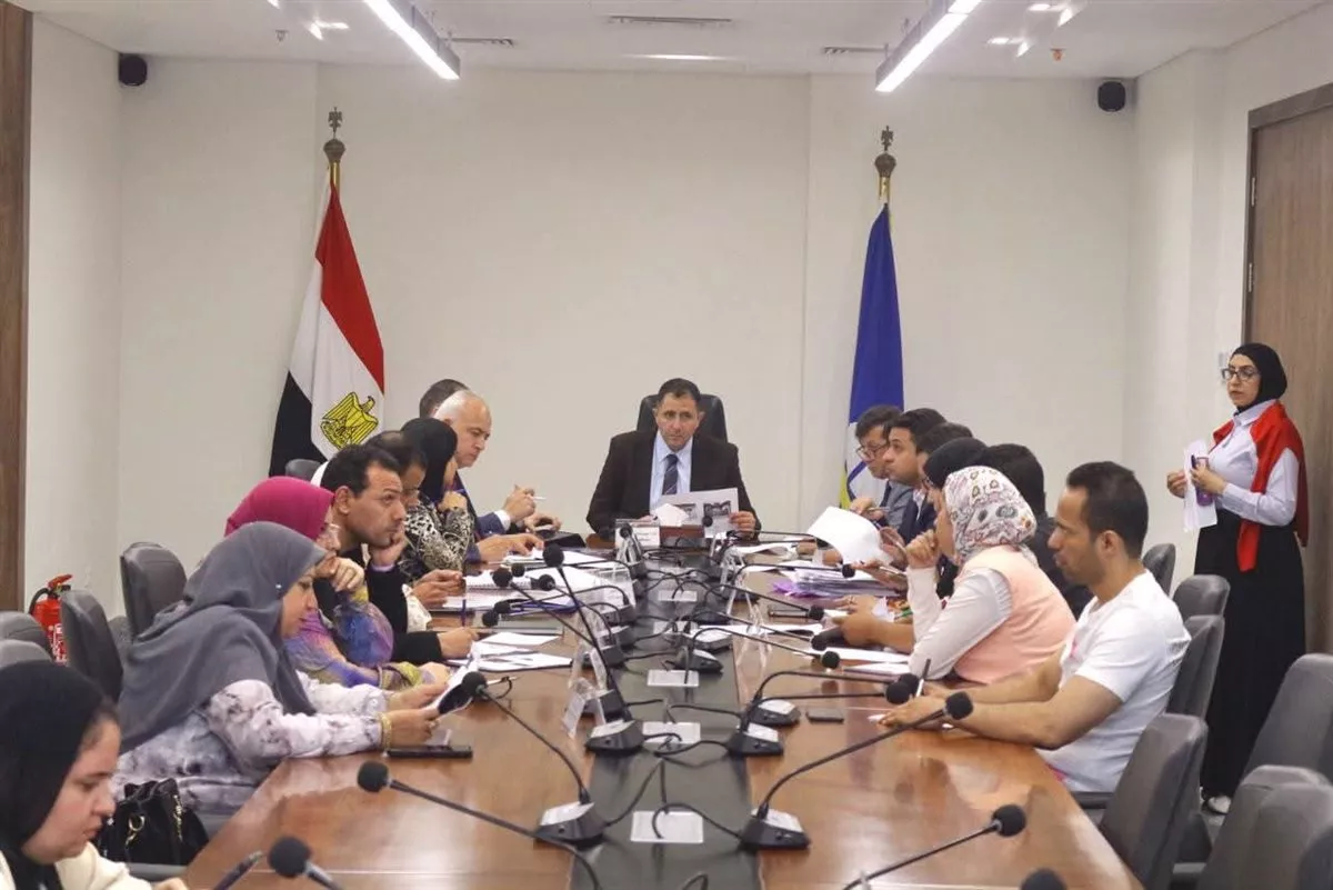 محافظ دمياط يتابع معدلات تنفيذ الخطة الاستثمارية للزراعة