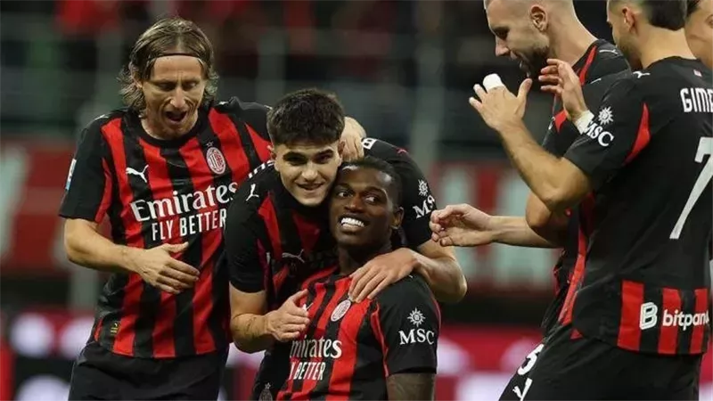 الدوري الإيطالي، أودينيزي يتأخر بهدف أمام ميلان في الشوط الأول