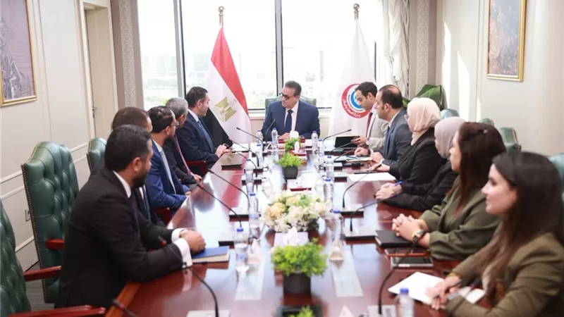  الجراحات الروبوتية الحديثة، وزير الصحة يبحث إدخال تقنيات متقدمة لعلاج أمراض القلب 