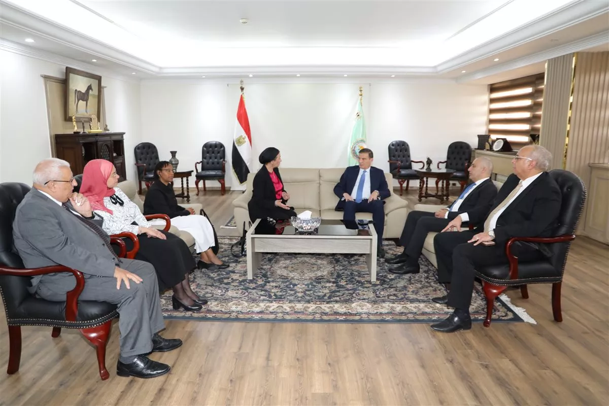 وزير الزراعة يبحث استعدادات استضافة مؤتمر COP18