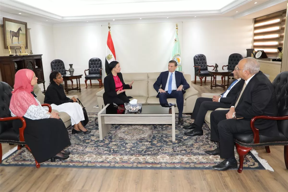 وزير الزراعة يبحث استعدادات استضافة مؤتمر COP18
