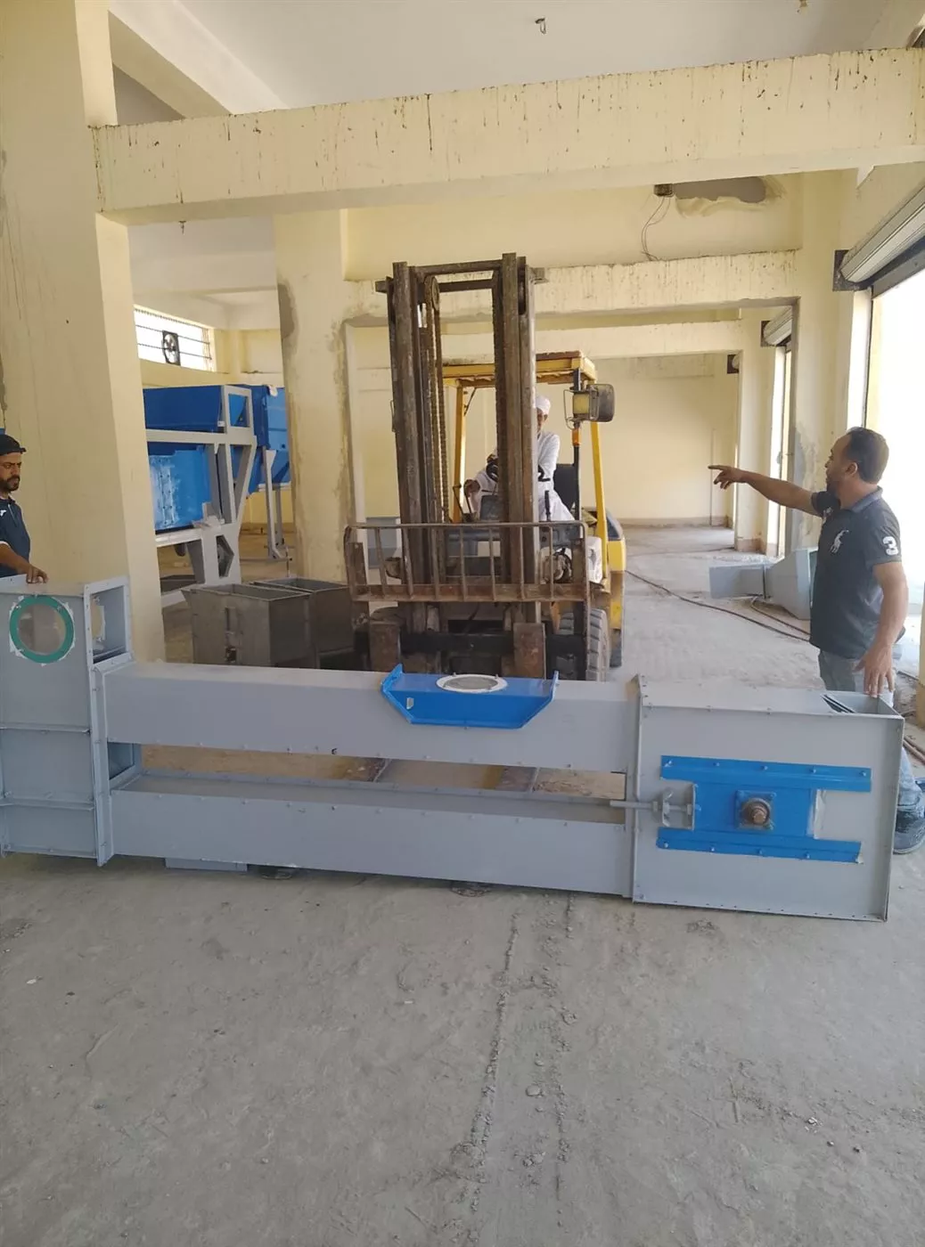 إنشاء وحدة متخصصة لغربلة الشمر والنباتات الطبية والعطرية