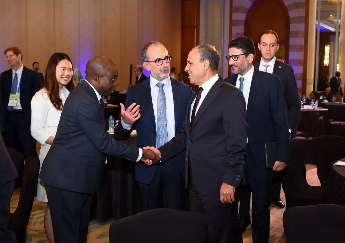 وزير الخارجية يشارك في أعمال المؤتمر العالمي الخامس للتصنيع 