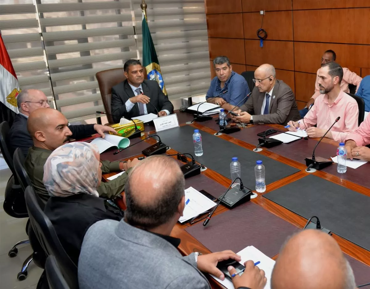 نائب محافظ الدقهلية يتابع جاهزية الحملات الميكانيكية لمواجهة الأمطار خلال الشتاء