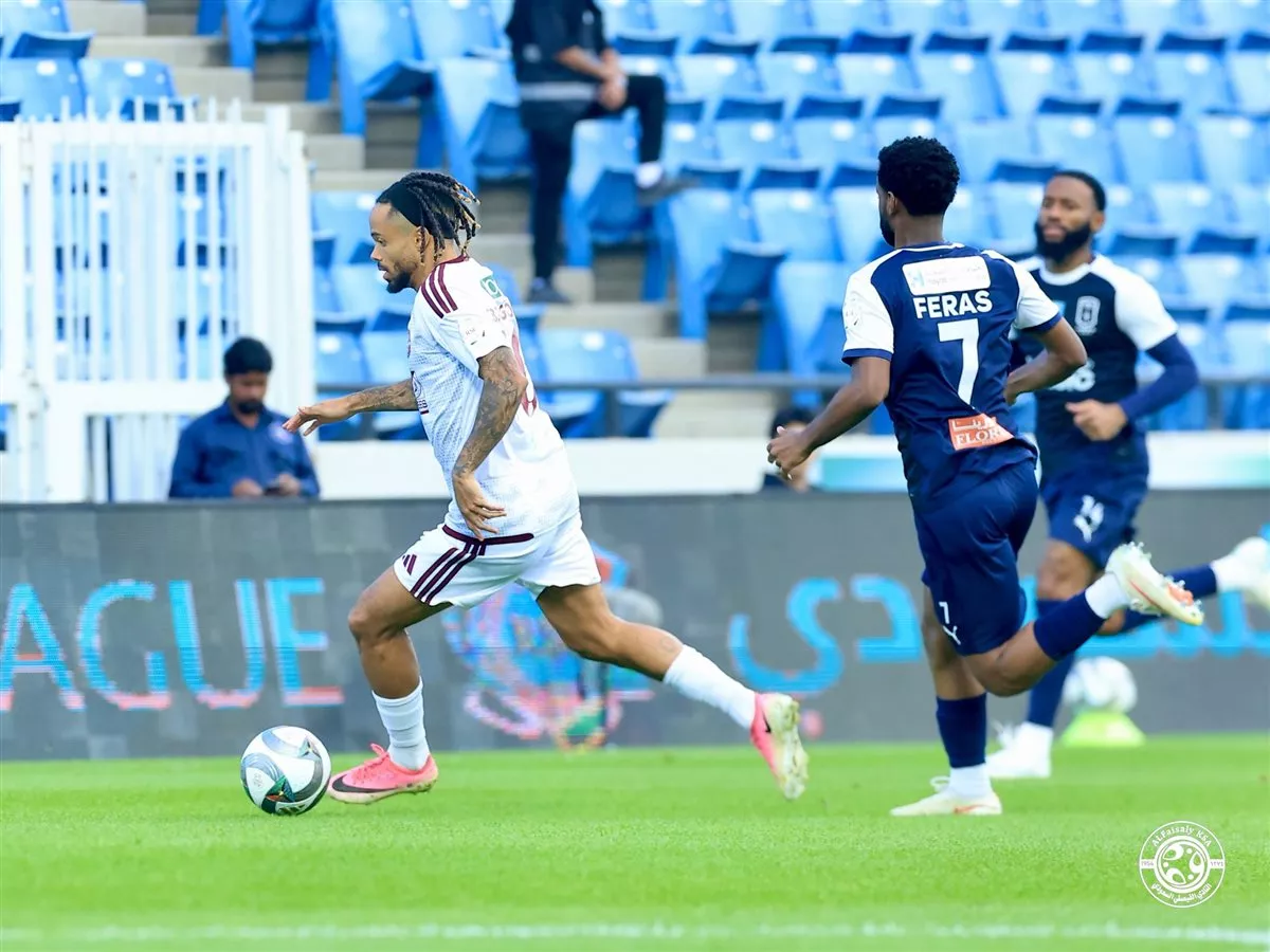 الفيصلي يعمّق جراح أبها ويفوز بهدف دون رد بالدوري السعودي (فيديو)
