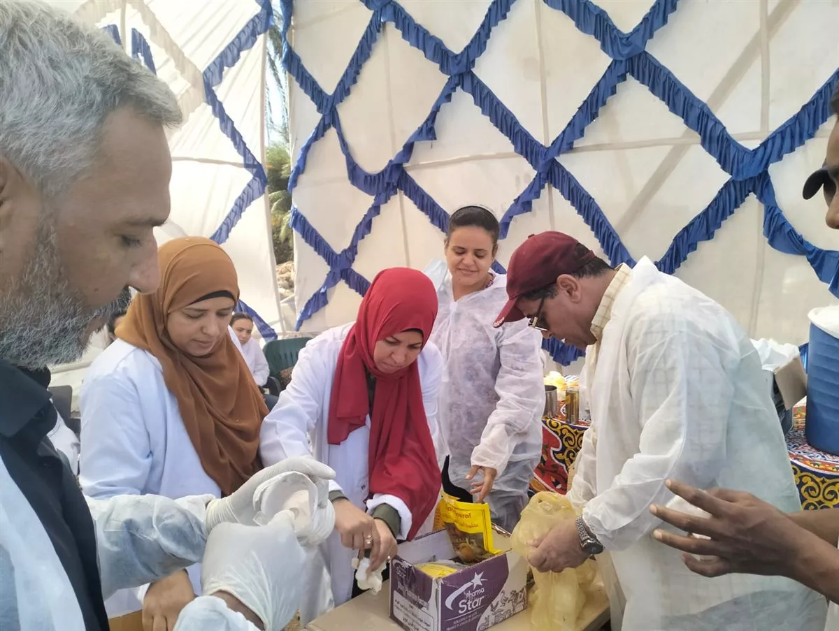 بيطري الأقصر: الكشف على 806 رءوس ماشية و211 طائر خلال قافلة بيطرية بالطود