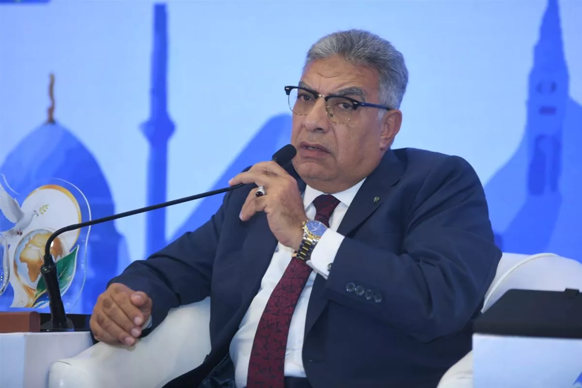 محافظا الدقهلية ودمياط ووزير الري يشهدون الجلسة التشاورية لمشروع تعزيز التكيف مع التغيرات المناخية
