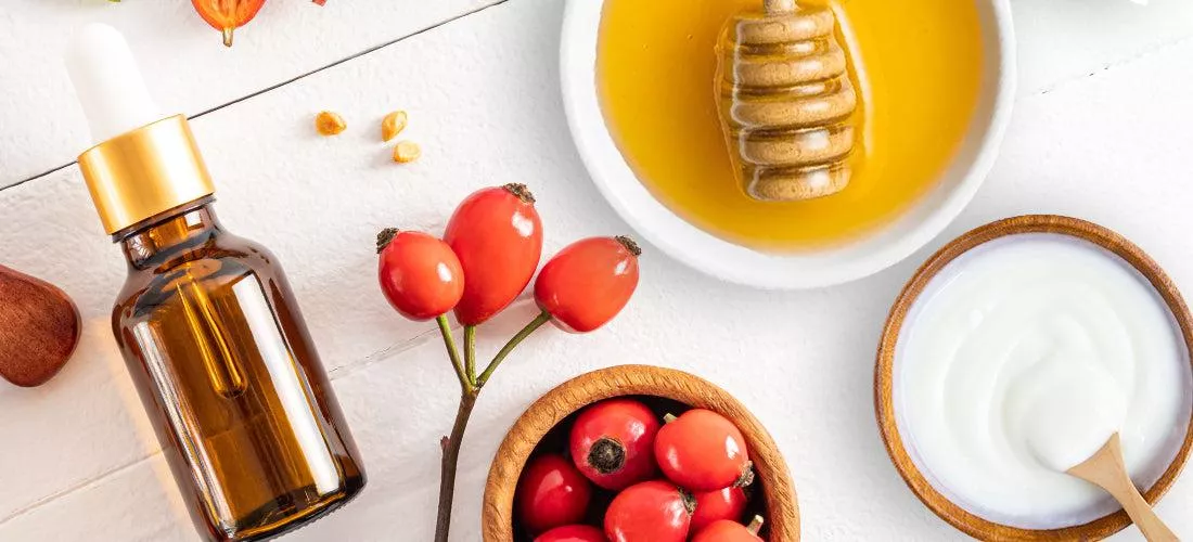 زيت بذور الورد مع العسل