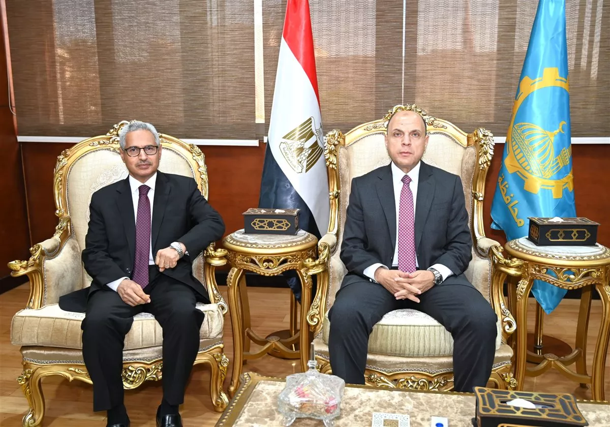 محافظو الدقهلية والغربية وبني سويف يوقعون بروتوكول تعاون لدعم مدن التعلم وتبادل الخبرات
