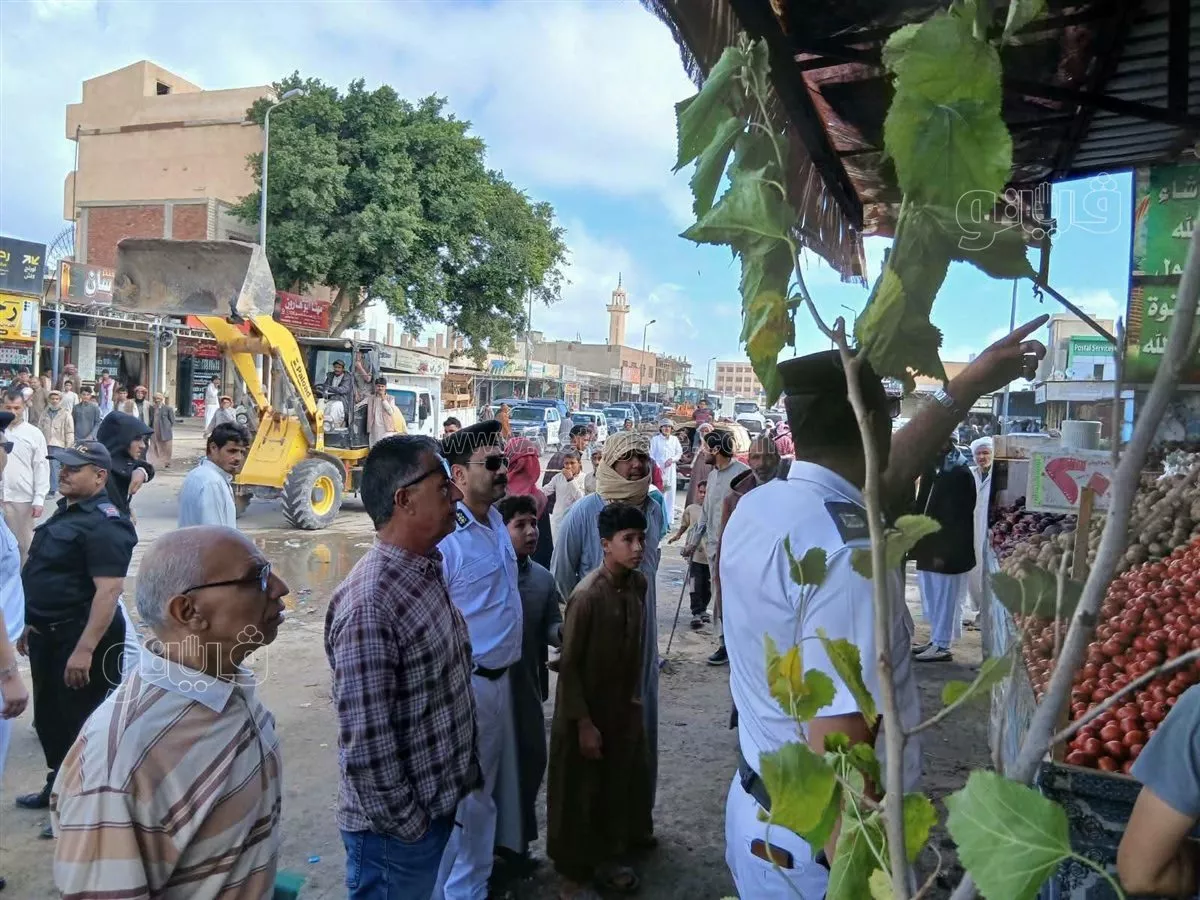 حملة مكبرة لإزالة الإشغالات في براني بمطروح
