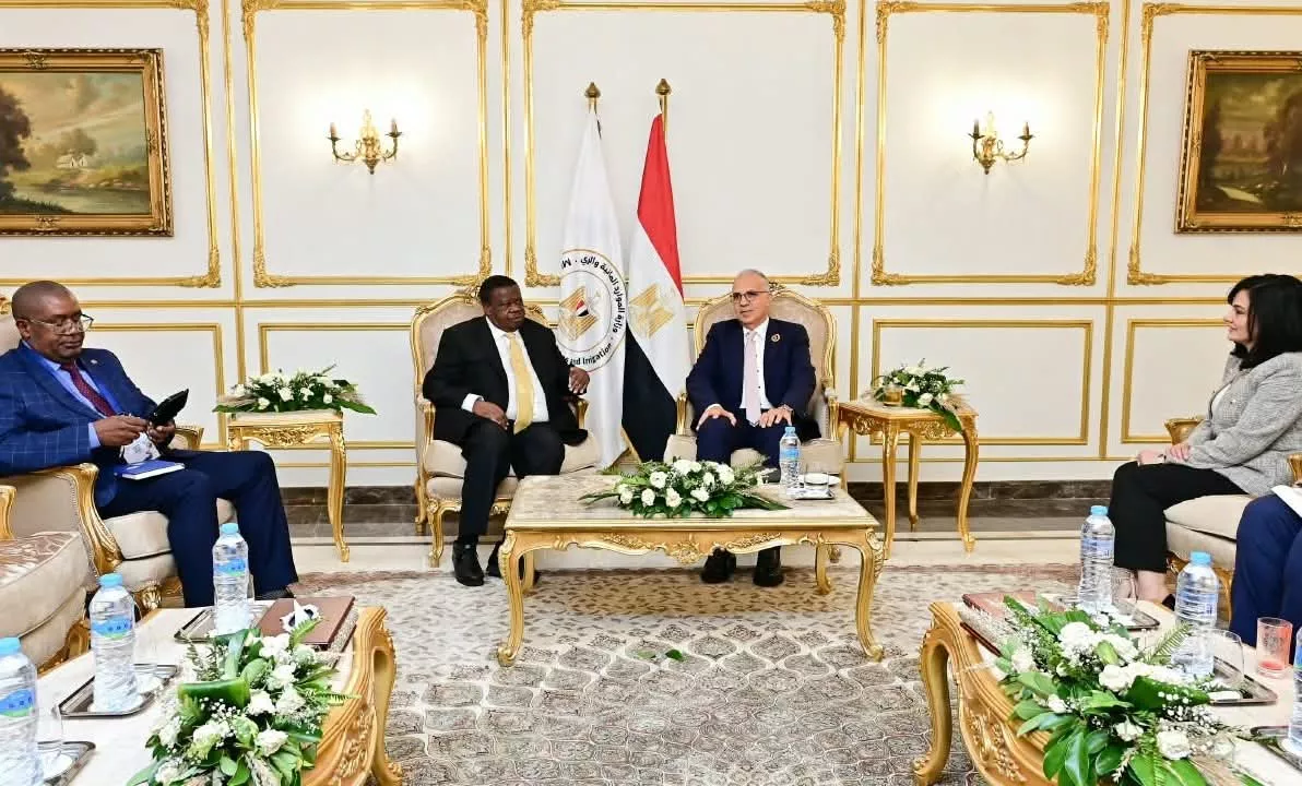 سويلم يبحث مع وزير المياه الأوغندي تعزيز التعاون ومشروعات حوض النيل