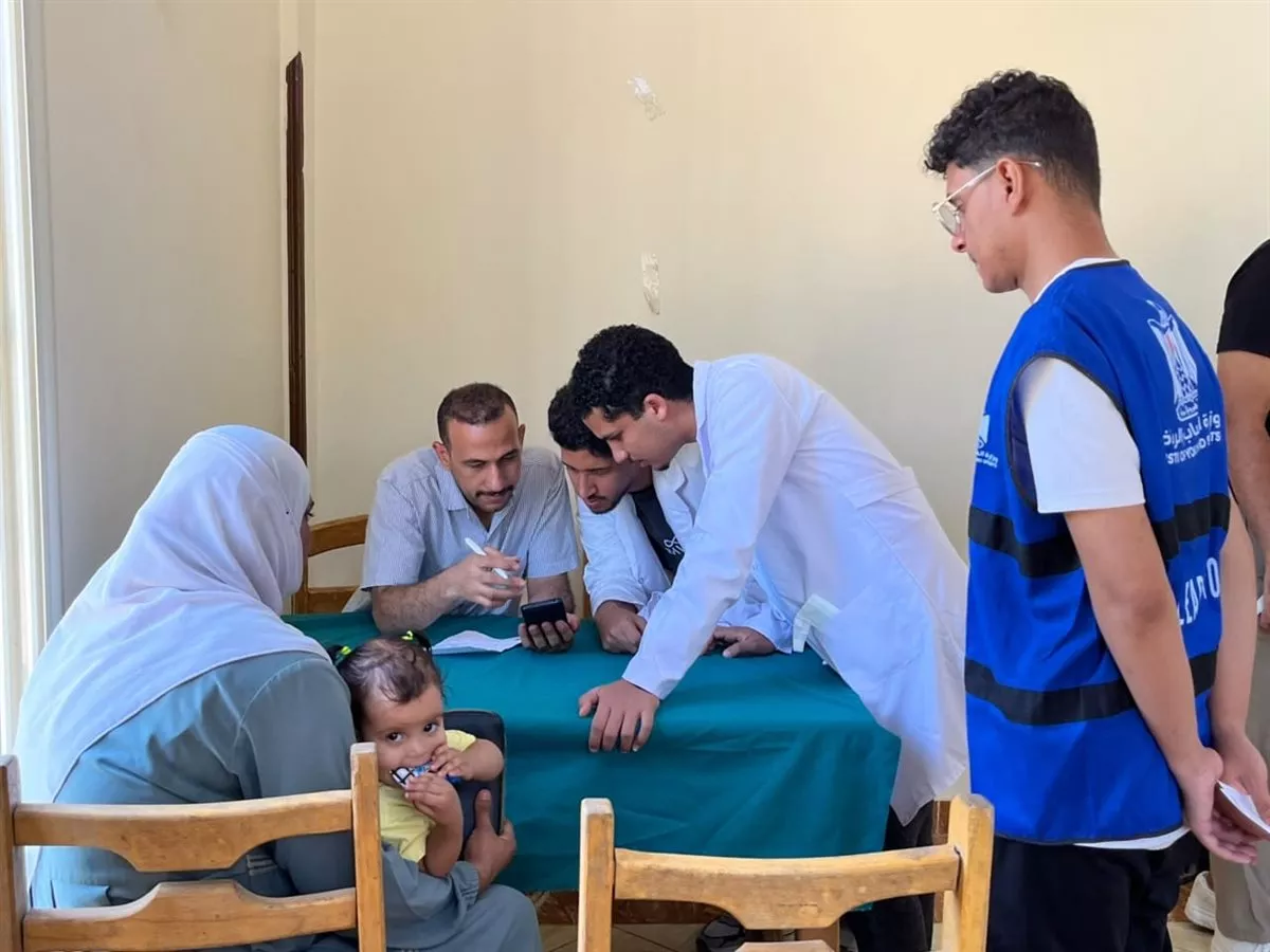 جامعة الأقصر تدشن قافلة طبية شاملة بالرزيقات بحري لـ 330 حالة بالمجان